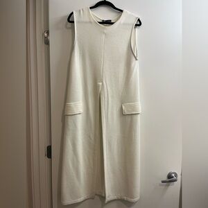 Zara Elegant Cream Sleeveless Sweater
